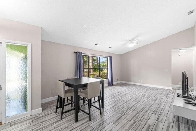 Building Photo - 5335 Havasu Ct
