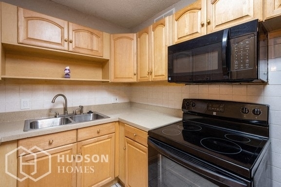 Building Photo - NOW  AVAILABLE! - 2509 W Crawford Street, ...