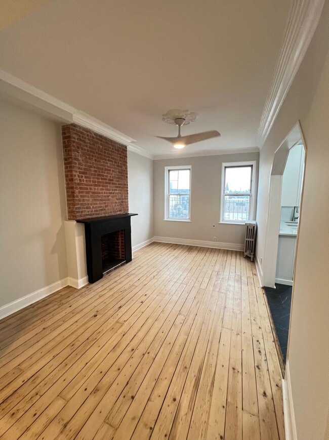 Building Photo - 343 Pavonia Ave