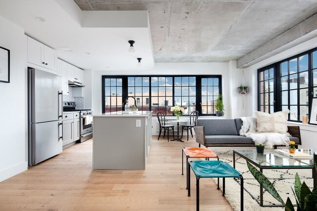 Foto del edificio - 774 Grand St