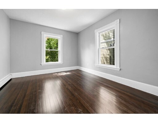 Building Photo - 23 E Cottage St