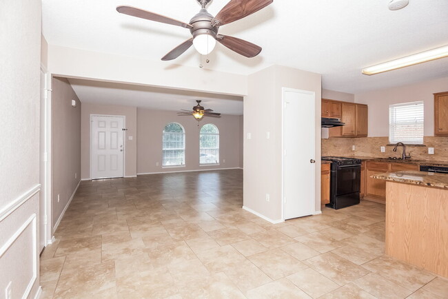 Building Photo - 2717 Brea Canyon Rd