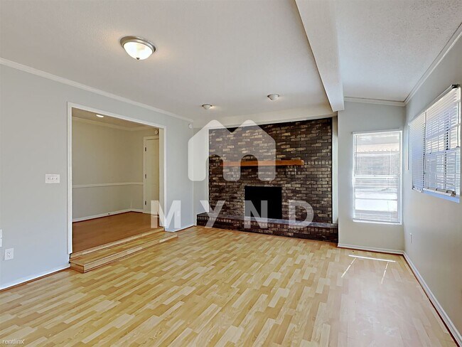 Building Photo - 3 br, 1 bath House - 104 Lewis Dr