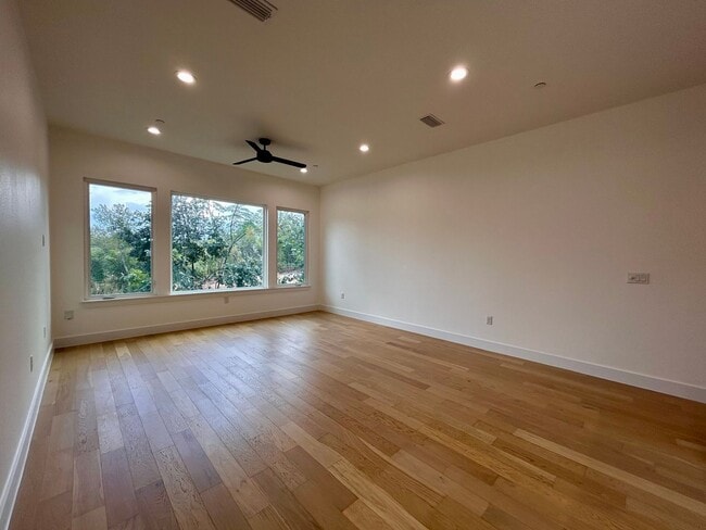 Foto del edificio - 4010 Clawson Rd