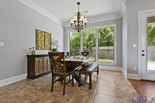 Foto del edificio - 11279 Hillpark Ave