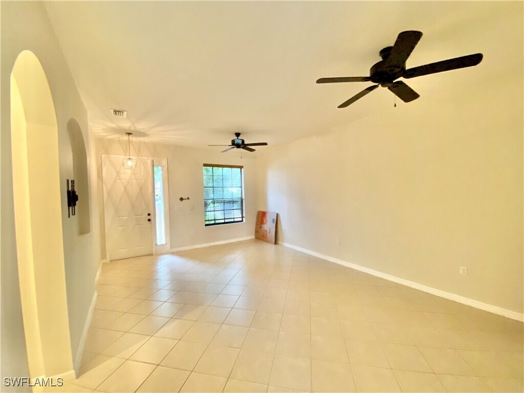 Foto principal - 7472 Bristol Cir