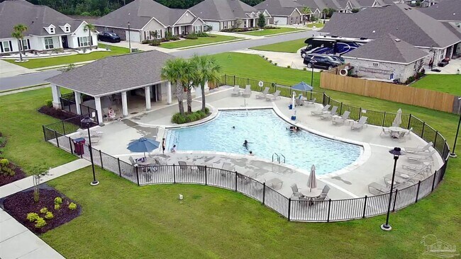 Foto del edificio - 5796 Danbury Blvd