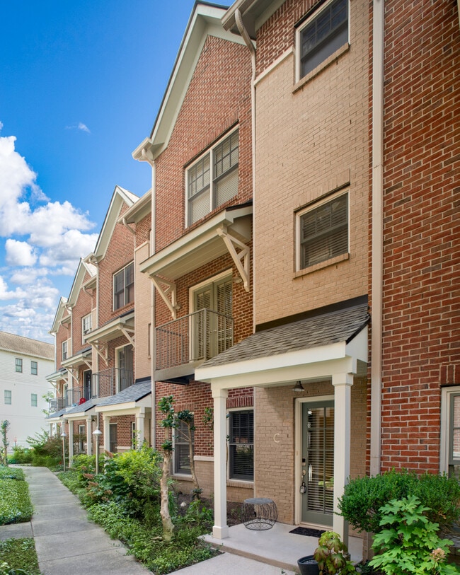 Building Photo - 3186 Parthenon Ave