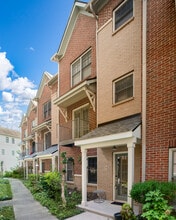 Building Photo - 3186 Parthenon Ave