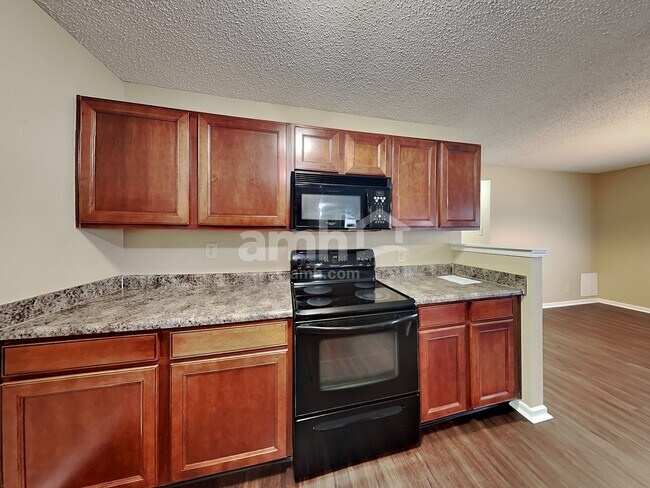 Foto del edificio - 14407 Banister Dr