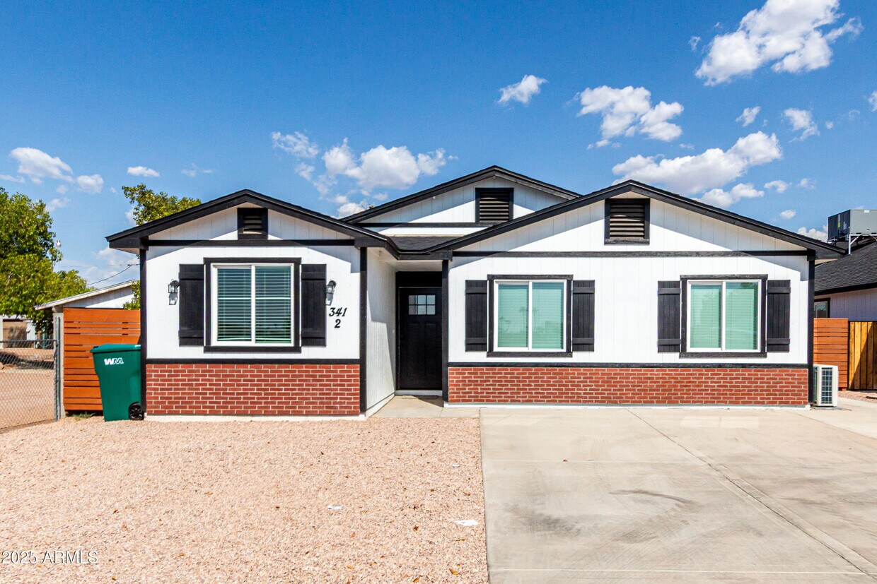 Foto principal - 1932 E Carver Dr
