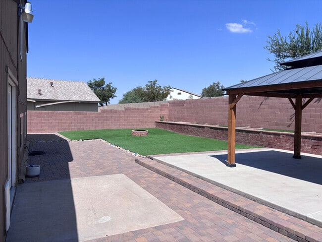 Building Photo - 4560 W Dunn Pl