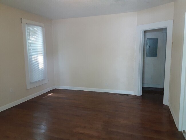 Foto del edificio - 3304 Marshall St