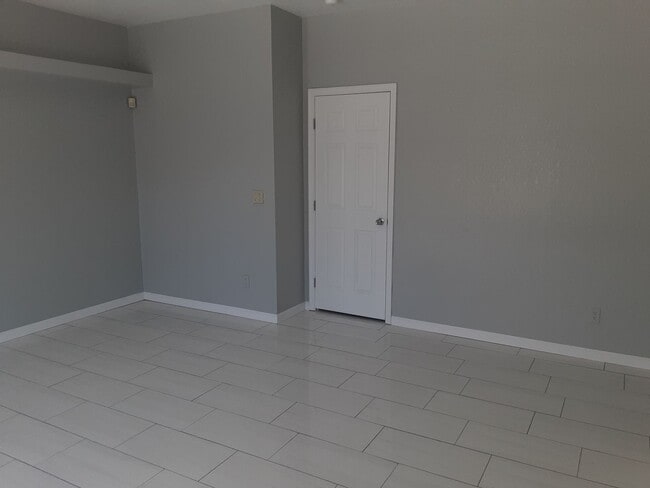 Building Photo - Corner Lot Home in Gated Santa Teresa