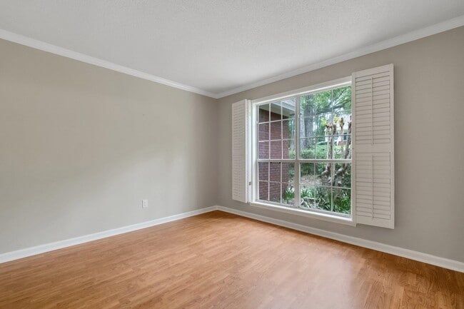 Foto del edificio - 1406 Avondale Ct