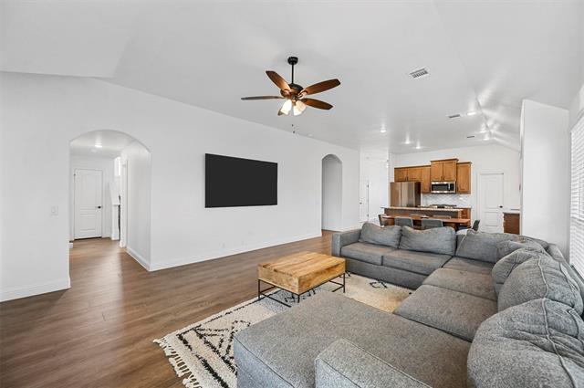 Foto del edificio - 5018 Ridgeview Ln