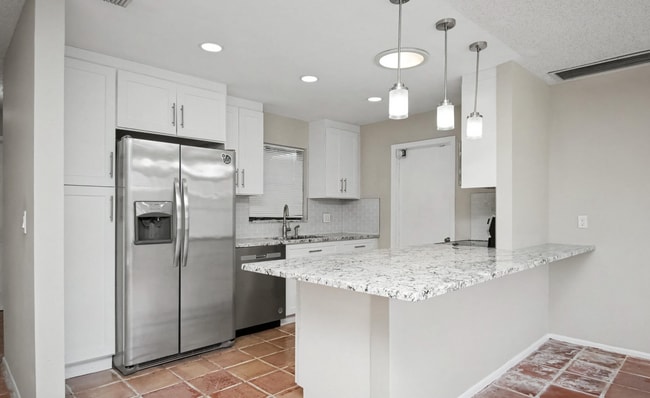 Building Photo - 7407 Silver Woods Ct
