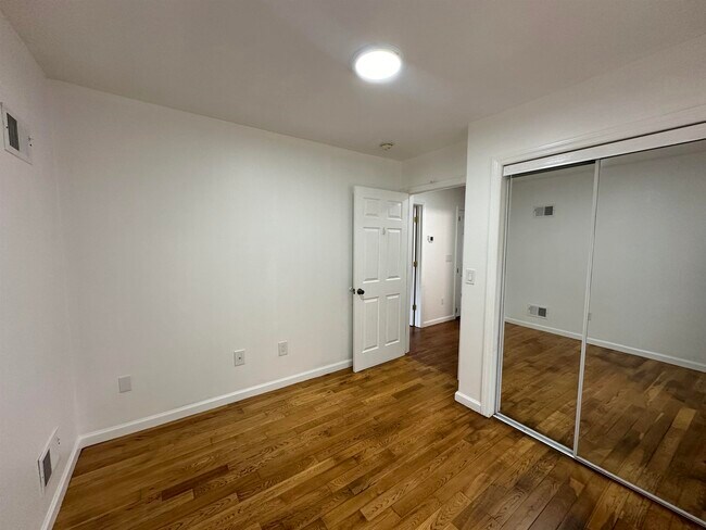 Building Photo - 1226 46th St