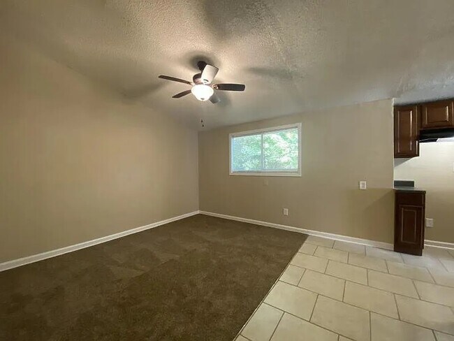 Foto del edificio - 4327 Mountain Terrace St