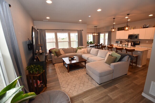 Building Photo - 4431 Gneiss Loop