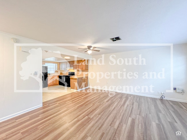 Foto del edificio - 729 W Daughtery Rd