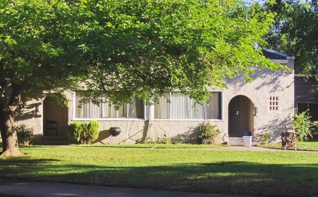 Building Photo - 2909 Thirty-Eighth
