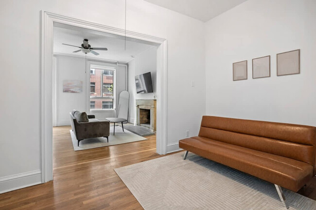 Foto del edificio - 257 W 19th St