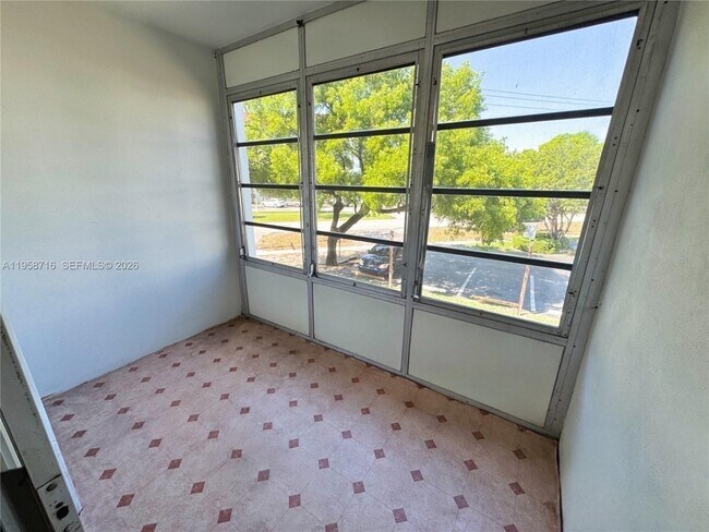 Foto del edificio - 2060 NW 48th Terrace