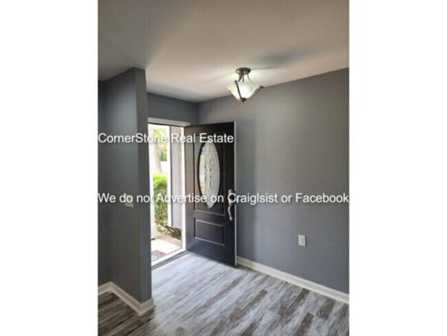Foto del edificio - 6905 Pine Creek Ct