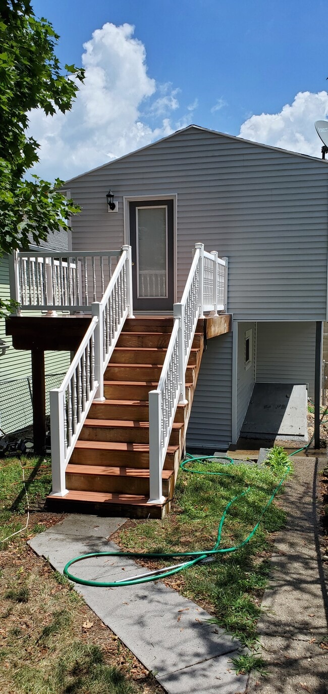 Rear deck - 410 Morton Ave