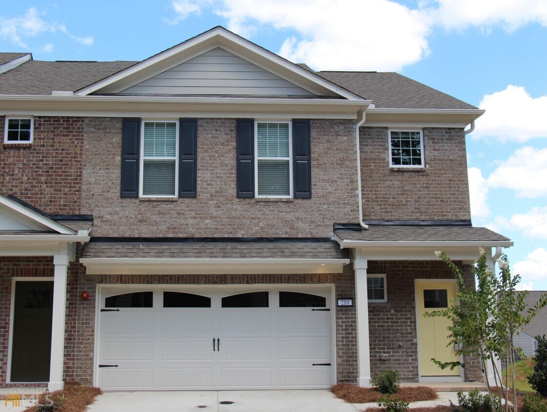 210 Holden Way, Woodstock, GA 30189 Townhouse for Rent in Woodstock