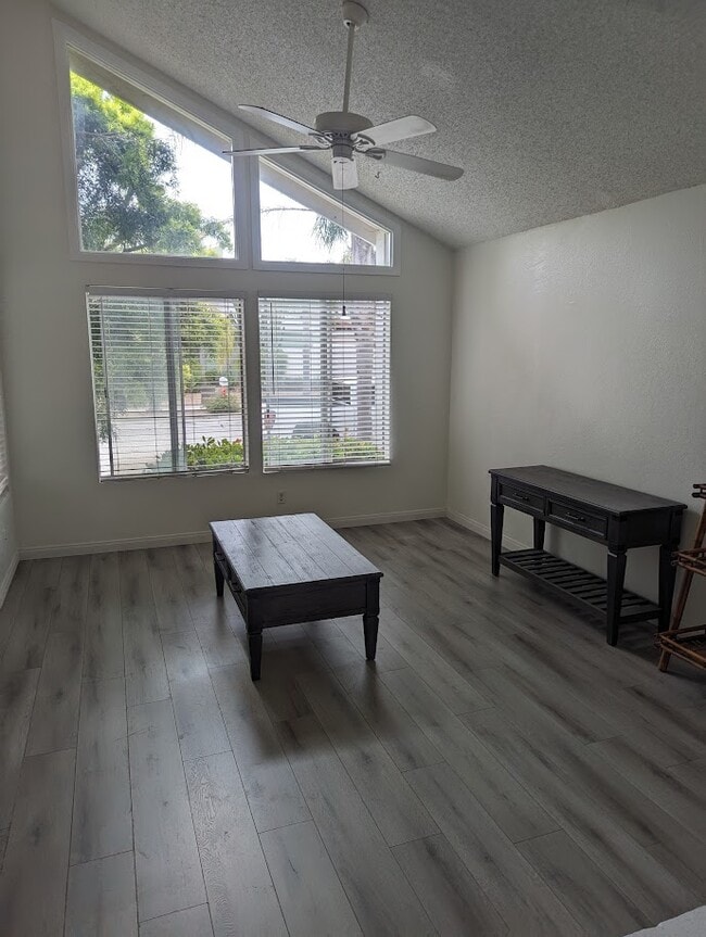 Building Photo - 1046 Canal St