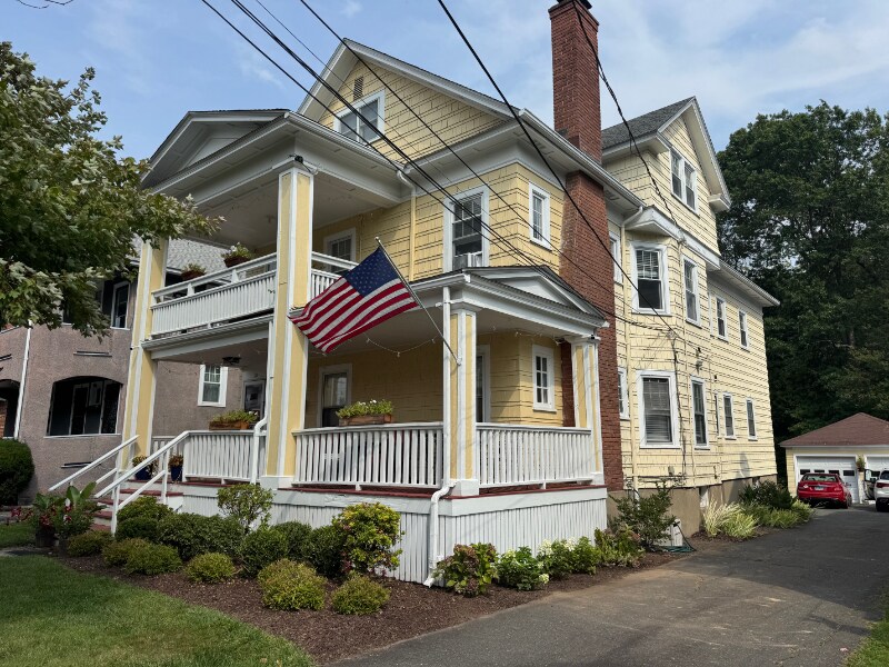 Primary Photo - 112 Maplewood Ave