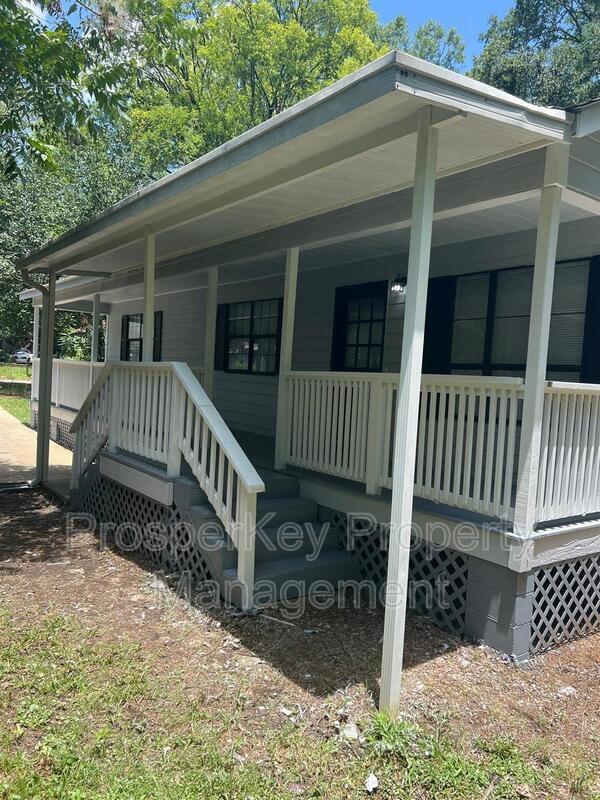 Building Photo - 2428 Palmetto St