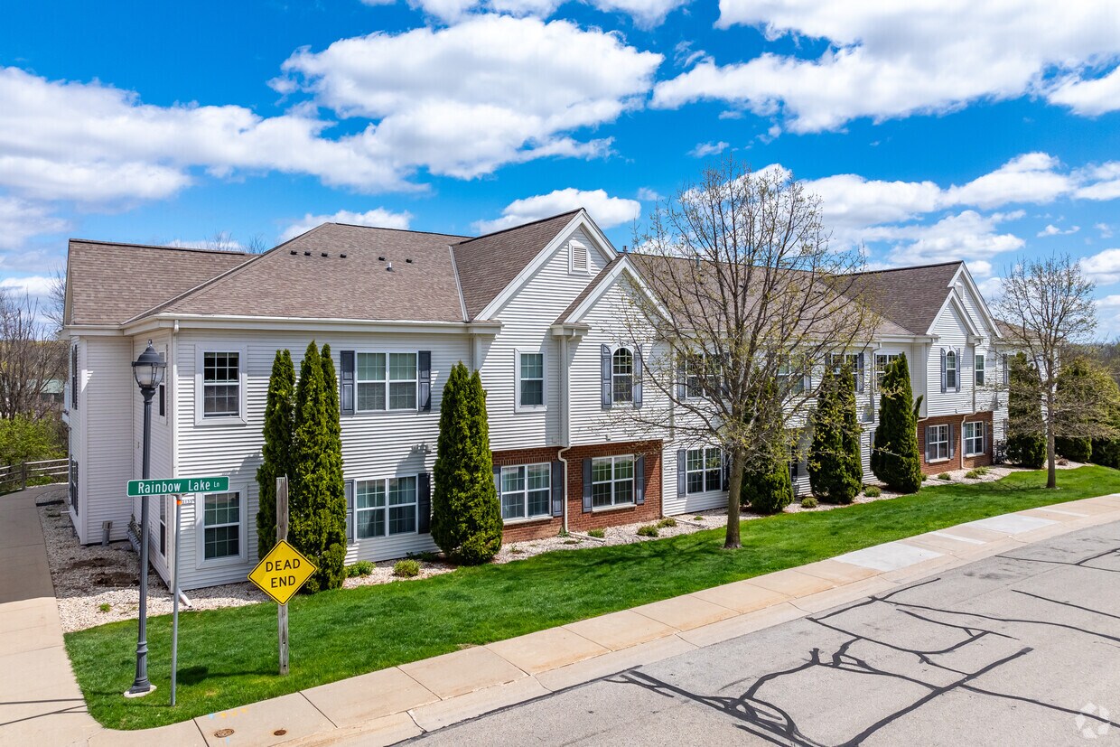 Building Photo - Rainbow Lake Condominiums