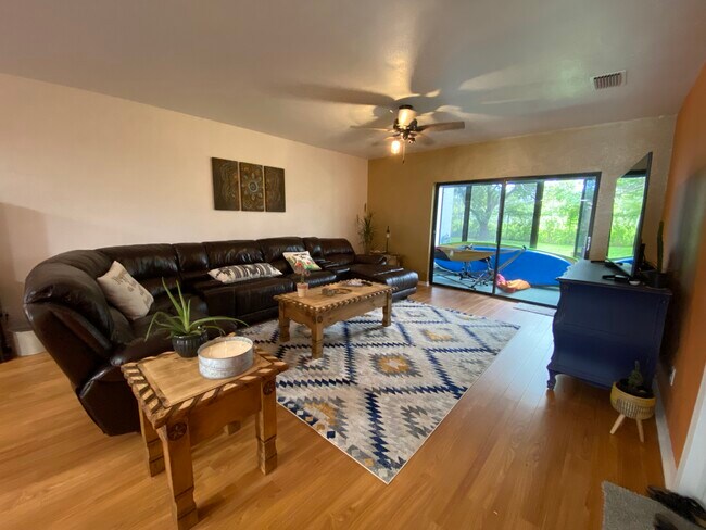 Living room - 6661 River Run Blvd