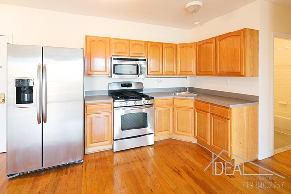 Foto del edificio - NO FEE! Terrific 2 bedroom in Park Slope!