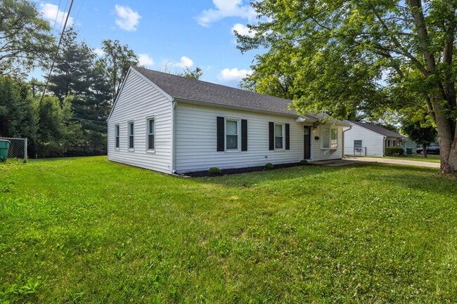 Building Photo - 745 Morningstar Dr