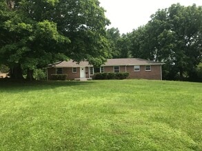 Building Photo - 100 Talton Dr
