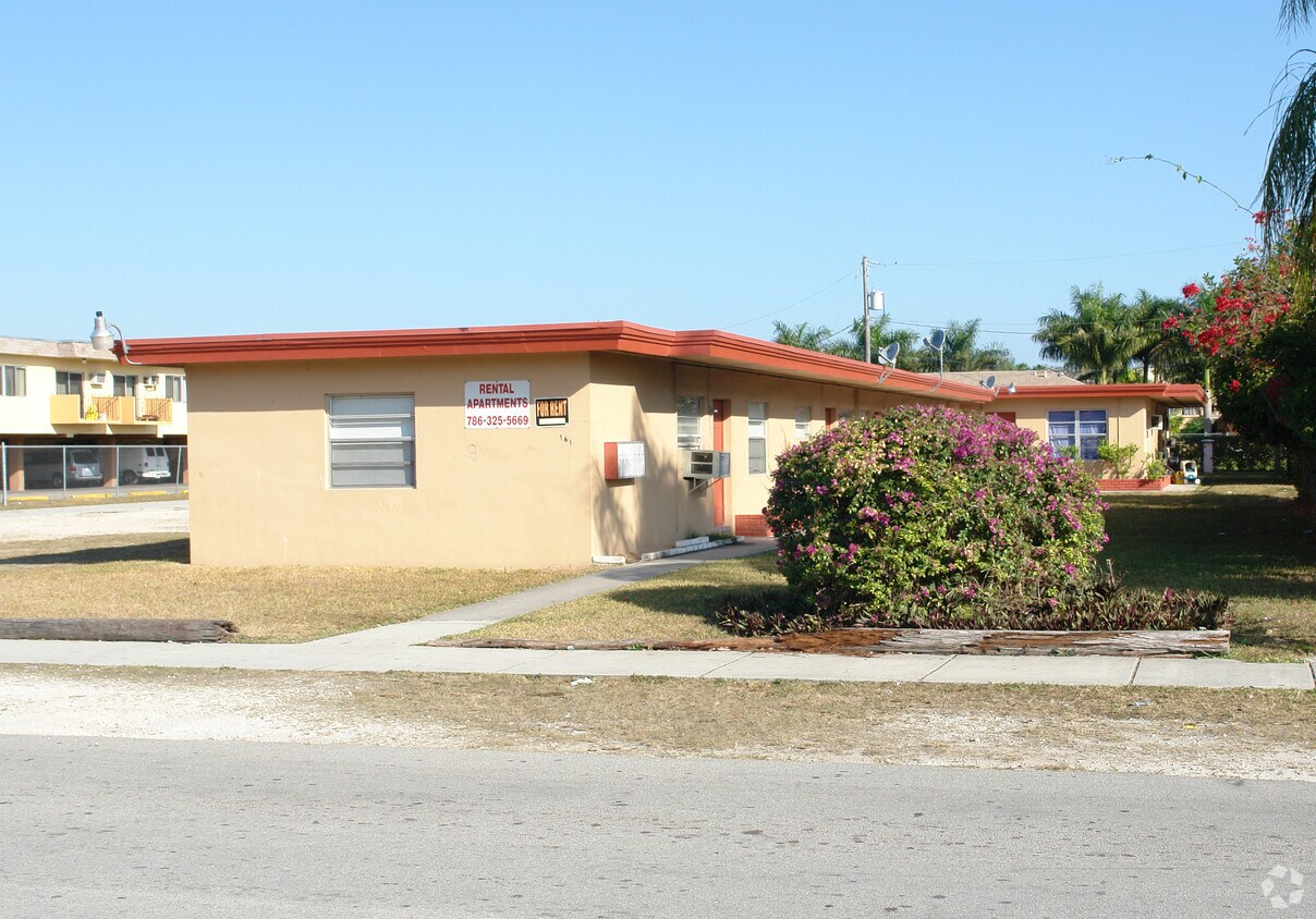 Building Photo - 161 NW 9th St