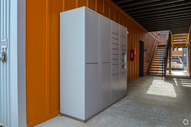 Área de paquete seguro - The Benjamin