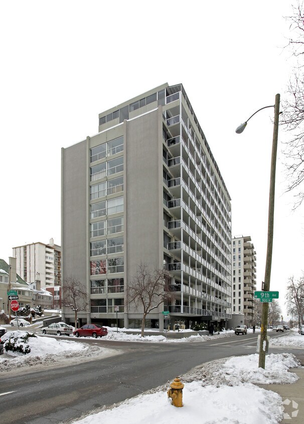 888 Logan St Denver Co 80203 Apartments Denver Co Apartments Com