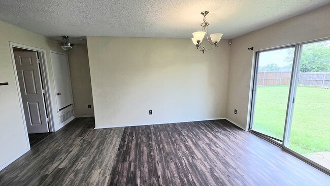Building Photo - 8103 Zephyr Ct
