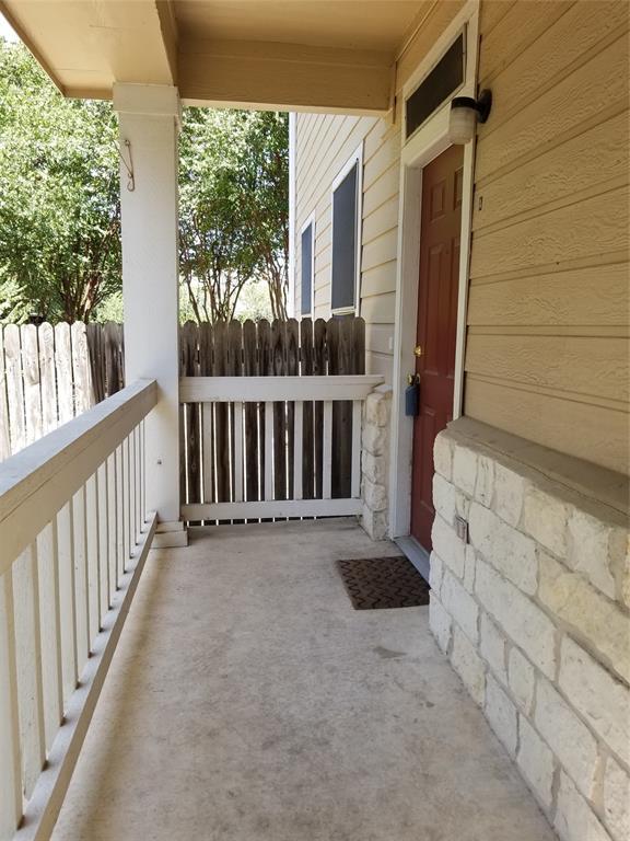 Foto del edificio - 2928 Thrushwood Dr
