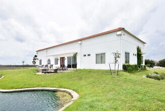 Building Photo - 6602 Rohan Rd