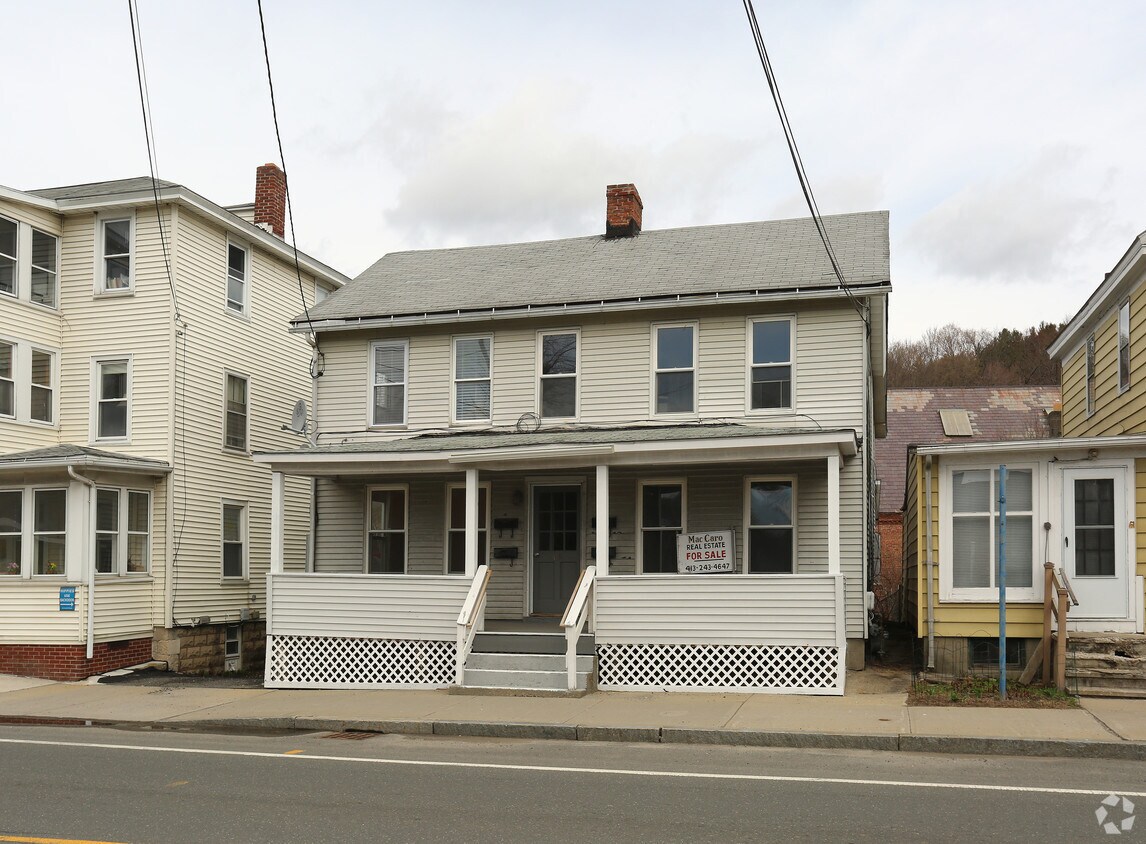 43 West Center St, Lee, MA 01238 Apartments in Lee, MA
