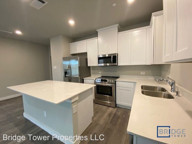 Building Photo - 3 br, 2.5 bath House - 377 N Centro Circle