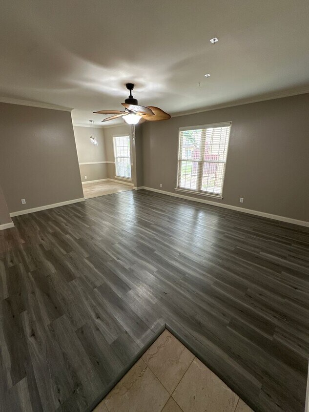 Primary Photo - Beautiful unit in Jenks School District