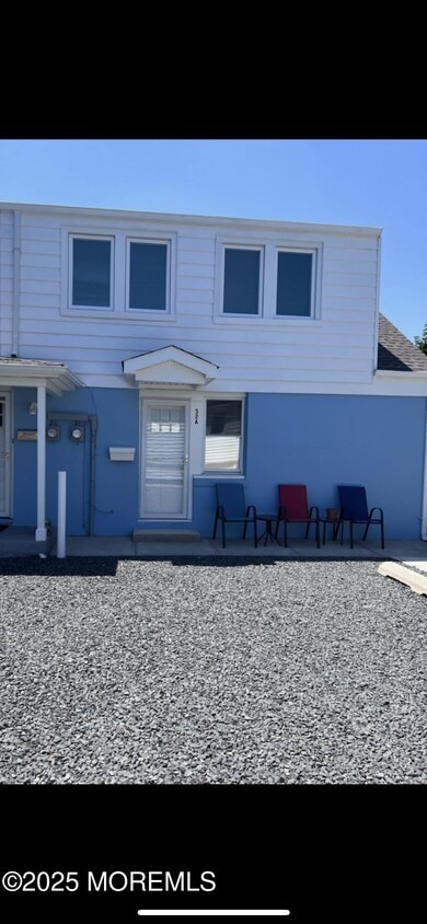 Primary Photo - 52 Dunbar Ave
