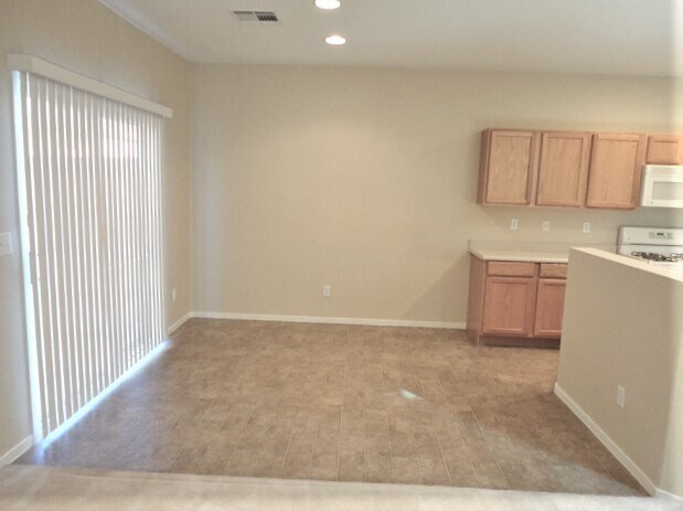 Building Photo - 6059 Salsbury Cove Dr